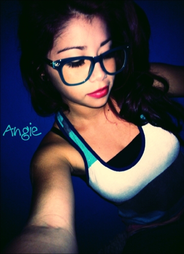 angie9823's profile picture. hεllo my ηαmε is αηgιε. I'm #Directioner. ❤♫