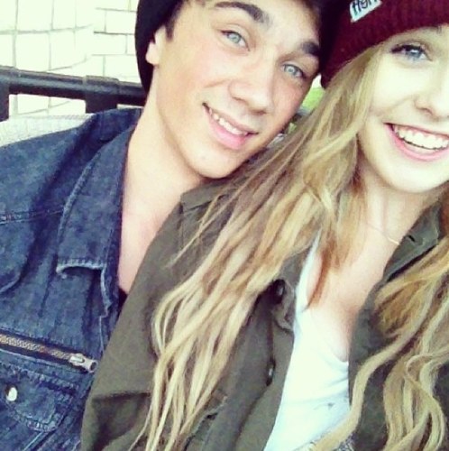 JaredMalikLO's profile picture. ❤ Ella is my cutie cupcake {Taken by perfection aka Ella} ❤