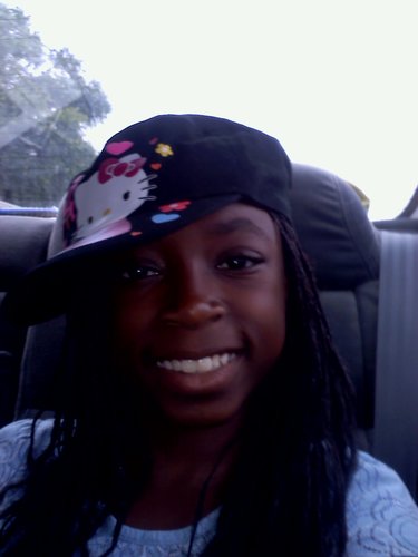 Im an 11 year old girl i love to chat but if u say the wrong thing to me...i will block u in 1.2 seconds real talk.lol but until then text me:-)