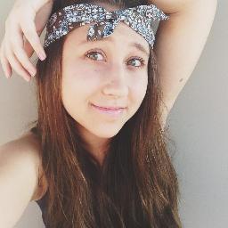 Só Agnes.