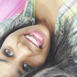 ≈→ Aquєlα
quє αcordα, dєρσis dє
uм soиho;
≈→ lєvαиtα,
depois dє uм toмbo;e sorri dps de uma grande decepção!