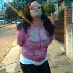 Eu não o amo por causa de quem você é, mas por causa de quem eu me torno quando estou com você.