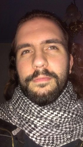 pues soy...peludo, bajito, rubio, cuerdo, austero, serio, xenofobo, clasista, elitista, ordenado, puntual y soso...pero ante todo...MENTIROSO!!