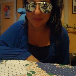 Voy por mis 18 años vivo el día a día me encanta comer :D y me carga pasar malos ratos.!!!! a la vida hay que sonreír cueste lo que cueste