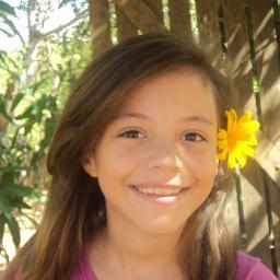 oi sou pamella tenho 9 anos e amo....dia de  domigo............