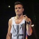 vanessa (READ BIO) - @craiiccniall - Twitter