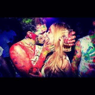 Bayleykaylaliz's profile picture. Dont really give a fuck and our excuse is that were young.