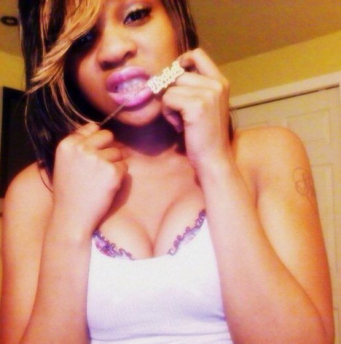 STUPID HOE IS MY ENEMY !