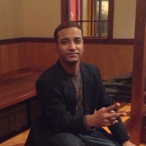 I am a 5'7 puertorrican male, father of 3 and one on the way! I like the outdoors, movies, water sports, video games and socializing. Check out my websites.