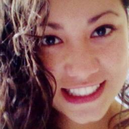 Alocadamente amante de la vida y las emociones fuertes.    Y como plus estudio Derecho en la @udepiura.-