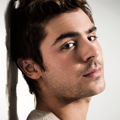 YoungestToPhase's profile picture. I was sadly the last to phase, but its not so bad being the guy no one pays attention to much. [ #STS / 18+RP ]