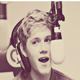 [No Agency] I'm Niall.I like Nandos xx