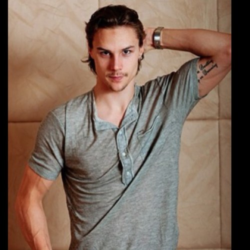 Just a fan who see's Karlsson as a babe.
