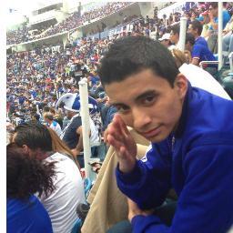 Cruz azul 💙🇲🇽 

Chelsea 💙🇬🇧

Real Madrid 🤍🇪🇸

Steelers 💛🇺🇲