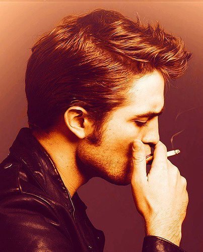 I read. I write. I love. I review. I rec. All things Twilight :)
