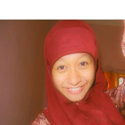 Kiki Kharisma Liyansari 
smile :)
Je T'aime :*

21 desember 1997 :D