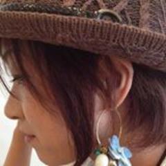 ハンドメイド布雑貨・布バッグ・アクセサリーを製作する
Mahina Mele Mahinaのクリエーターです。創作料理作りも大好きです＾＾毎日いきいきと過ごす！これが私のモットーです。宜しくお願いいたします。