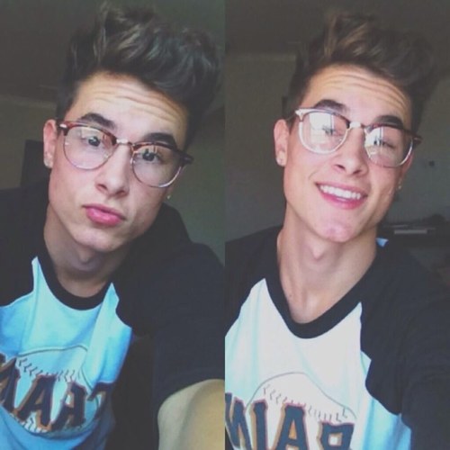 TomJustParker's profile picture. Im tom. So i do youtube videos and do abit of flirting but i want one single girl. Im 18