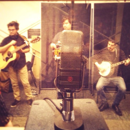 MaynardWalnut's profile picture. Acoustic/Folk/Rock and a whole lotta Hoedown

Debut recording The Ides EP coming out soon!!!