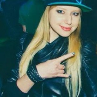 My pulse is music, while it plays, I live... Bass music. Dubstep, Trap... Мой пульс - это музыка, пока она играет, я живу....
