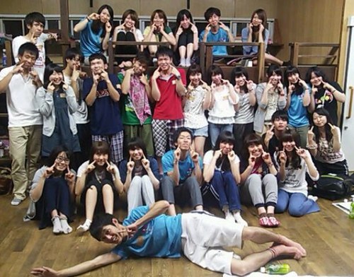 関西学院大学、立命館大学、同志社大学の合同団体です。2013年8月19日～25日までの1週間 自転車で京都～明石間を移動しながら、フィリピンの女性の手作り刺繍を施したタオルなどの商品を販売します！商品の売上金は女性の自立支援に役立てられます。
