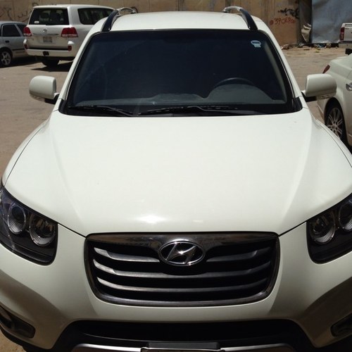 للمشاوير الخاصه داخل الرياض وضواحيها الاتصال ع الرقم ٠٥٠٧٧٧٤٤٧٠