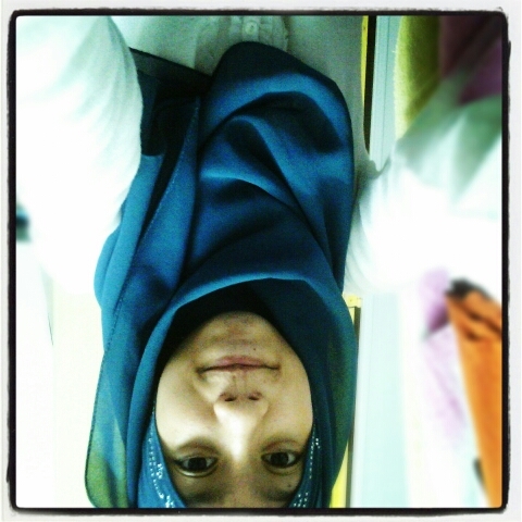 hye  ! Im mariya  ! follow me , inshaallah i will follow u back . ;)