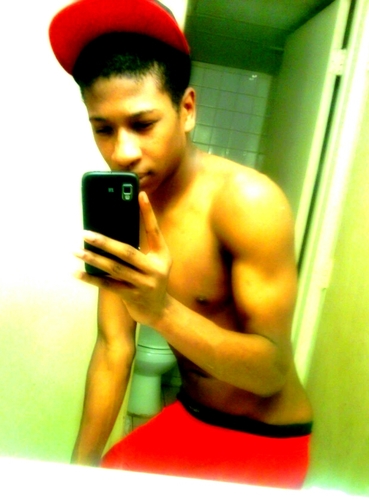 20, Future Actor & Music Artist, Funny, & chilled ..Anything else ? ..Just ASK .