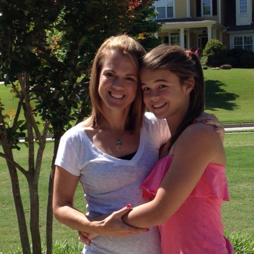 IT marketer, mother of two fabulous girls, wife to social services director and avid runner. Living life in the South but a New Englander at heart.