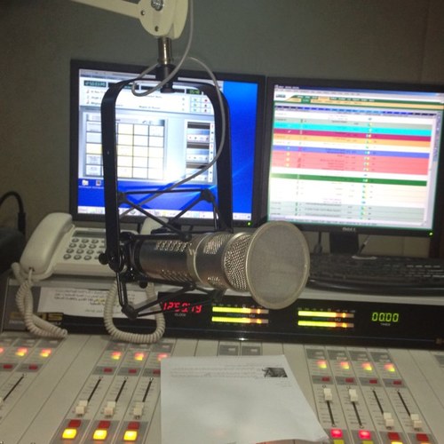 Official Twitter Account Of Muntada Alwisal Radio Program. الحساب الرسمي لبرنامج منتدى الوصال مع                           @moosafarei