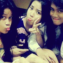 sigle happy :*