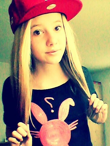 leoniehoran_'s profile picture. hii xx proud directioner/janoskianator/selenator. I love those bands and singers xx follow me i follow back:)                                       Germany.