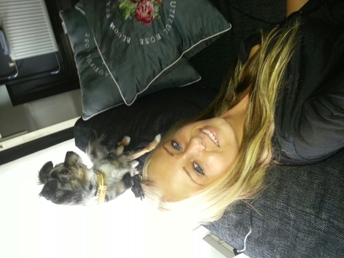 xcherreny's profile picture. 