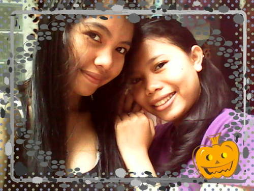 lastriindrianii's profile picture. 