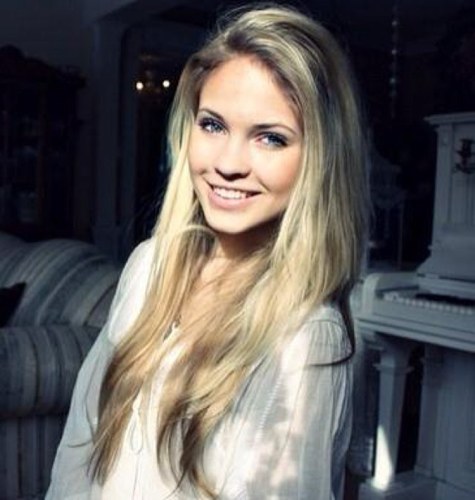 Tchek_'s profile picture. A,M,P,R,T - Ma vie, les meilleurs. 
La dance ? Bien plus qu'une passion.
Tu me connais pas mais tu m'aimes deja :$