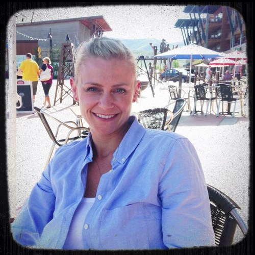 christina_nish's profile picture. 