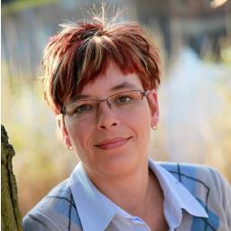 Oprichter Socialeads, schrijver, kattenliefhebber. Werkt voor kleine MKB-bedrijven die toe zijn aan de volgende stap in online marketing en communicatie.