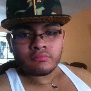 19 YEARS OLD DJ FROM ELIZABETH N.J. THEY CALLME DEEJAYBMIXX. 4 BOoKIN OR INFO HIT ME UP!
http://t.co/ctDQ44Ao
http://t.co/G086jTef