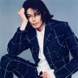 Quem nunca imaginou ou ao menos teve aquele sonho caliente com o Michael?! Vamos imaginar um pouco!? FanFICs