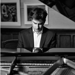 Pianist/Composer/Arranger/Educator. Jazz/Pop/Classical. Director @ UP ON THE 1 RECORDS, co-owner of UP ON THE 1 STUDIOS, and band member of SALON CINEMA