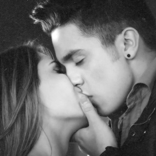 10,20,30 ano ate se assustar com os seus cabelos brancos, eu vou estar TE ESPERANDO...❤