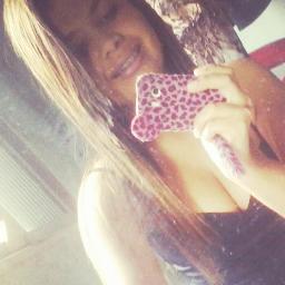 Alineee_Borges's profile picture. • Promoter • Futura Esteticista •Faço fotos para lojas e propagandas   @Dalestebr te Amoo s2