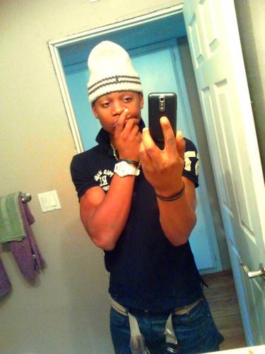 swaggaman11's profile picture. Dzzon't trip.