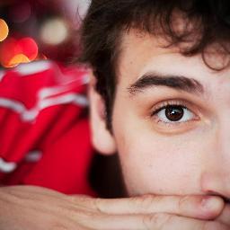 Jugador de Basket y estudiante de periodismo. Un poco de fotos y un poco de viajes.