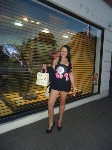 zoelouiseexo's profile picture. 