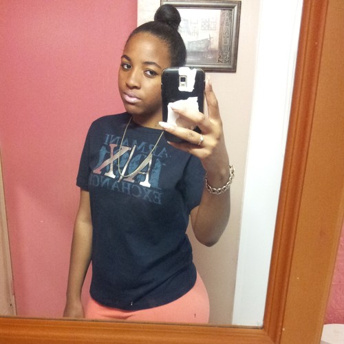 Breezy STAN till the death of me! #TeamMommy #TeamHOMO #TeamFuckUrFeelings #FollowMe
