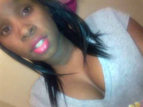 Hmm Follow Me On Twitter &&Thats All You Need To Knooe .