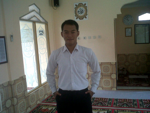 a_kurniawan0594's profile picture. Muslim & indonesia.