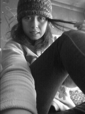 Holii Soy Super Simpatica Amo La Musica Soy Directioner Y Sigeme Y Yo Te Seguire c:
