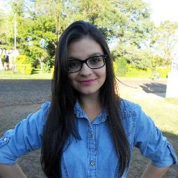 Twitter do blog Batom e Salto Alto. Por @maarinaalmeida